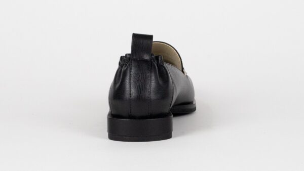 THE LOAFER - Image 5