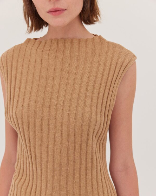 The Rib Funnel Neck Tank | Raffia - Image 3