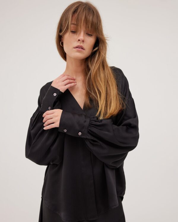 The Silk Shirt | Black - Image 4