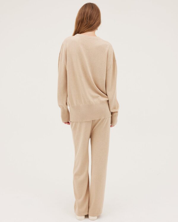 The Travel Crew Sweater | Barley - Image 3